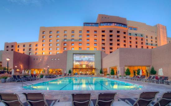 sandia hotel pool